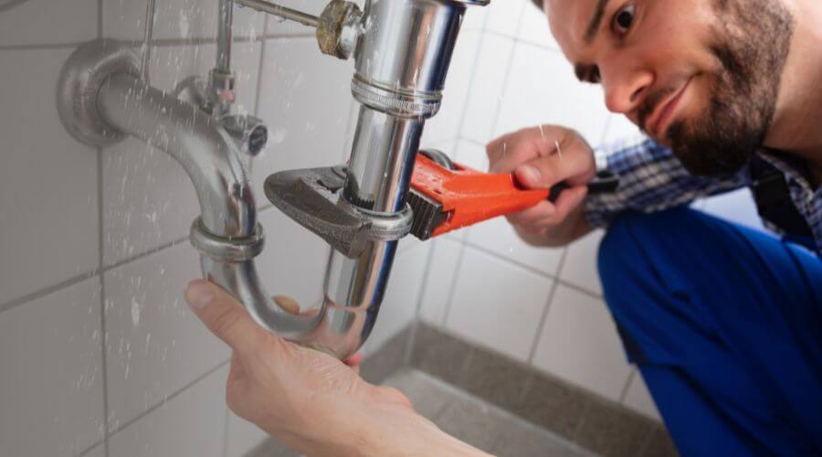 Professional same day plumber services in Fredericksburg, IA